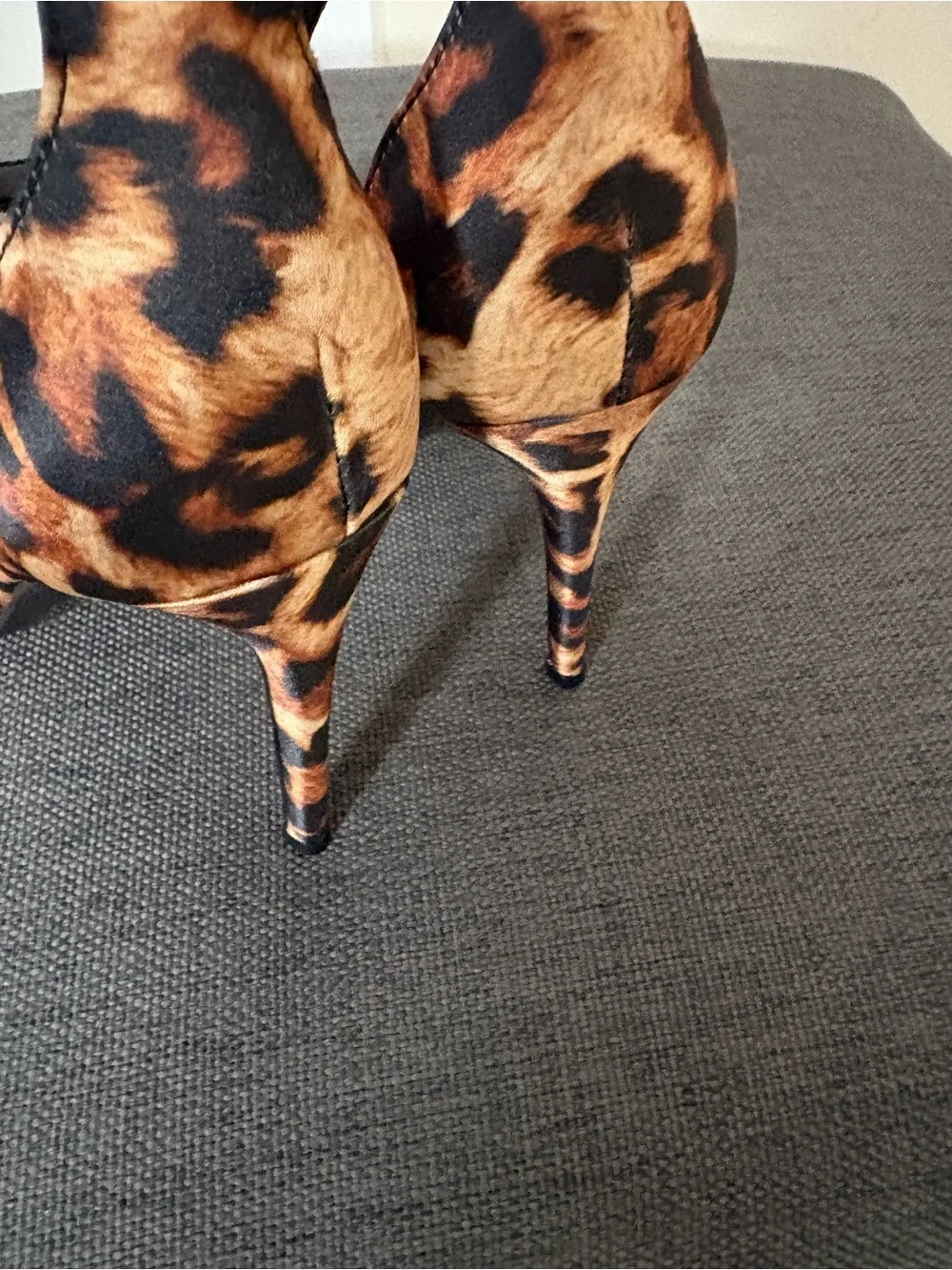 Nine West Animal Print High Heels Open Toe with Bow Size 7